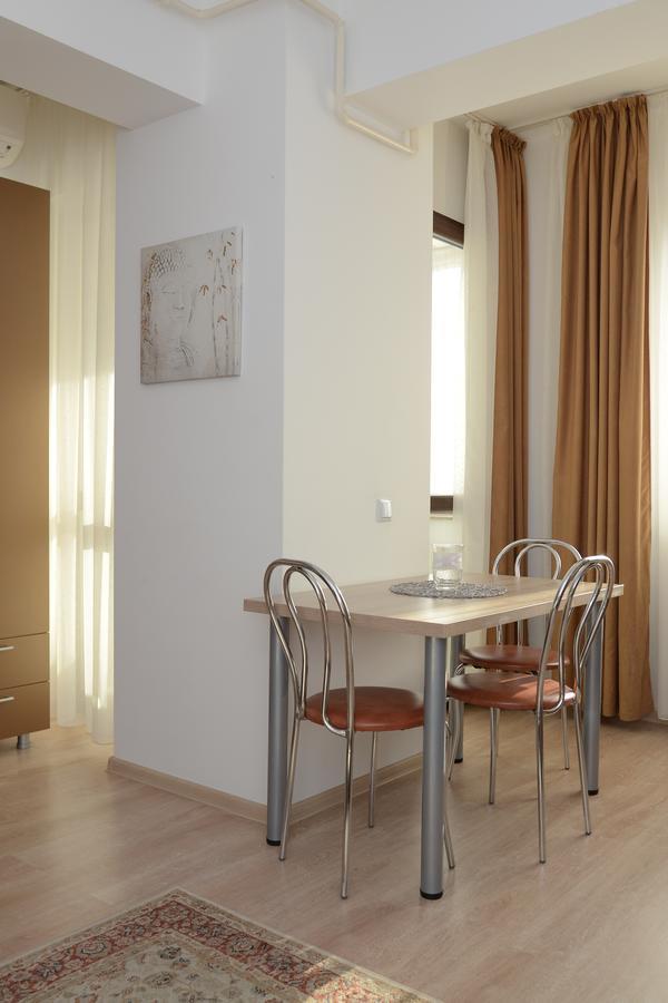 Cozy Apartments - City Center יאשי מראה חיצוני תמונה